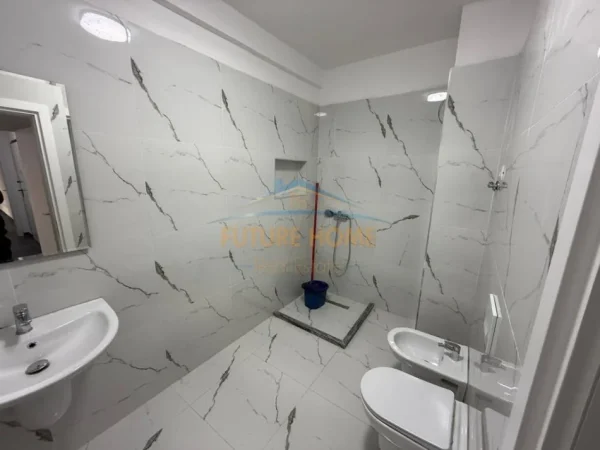 Tirane, shitet apartament 2+1+2 Kati 4, 118 m² 290.000 € (ZOGU I ZI)