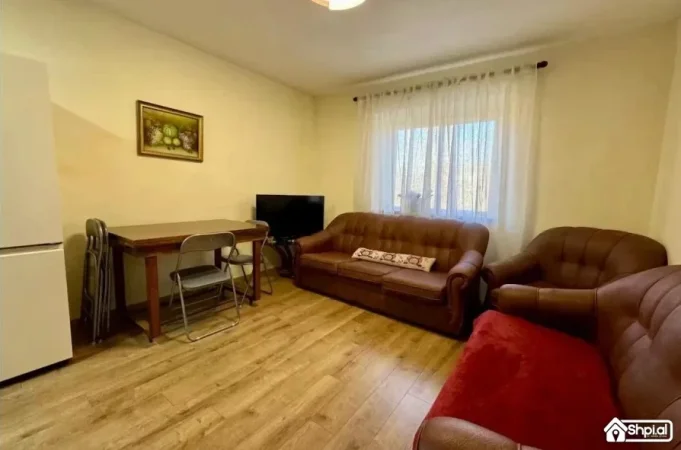 Tirane, jap me qera apartament 2+1+Aneks+Ballkon Kati 2, 80 m² 650 € (Rruga e Elbasanit)