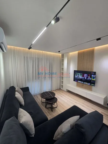 Tirane, shitet apartament 2+1+Ballkon Kati 4, 103 m² 280.000 € (Rruga Xhanfize Keko)