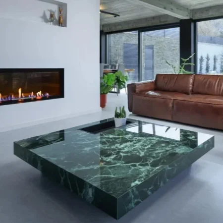 Vlore, shitet Vile 3+1+Ballkon , 420 m² 