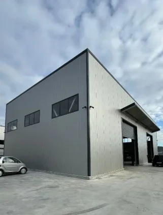 Vlore, shitet magazine , 420 m² 800.000 € 