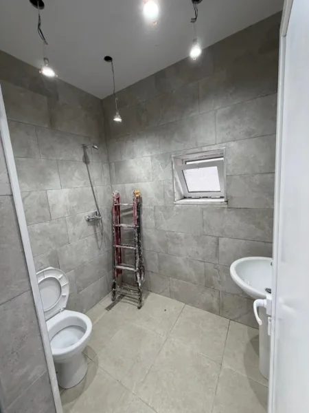 Vlore, shitet shtepi 1+1 Kati 0, 242 m² 115.000 € (Cole, rruga Enver JAho, Vlore)