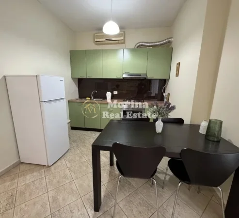 Tirane, jepet me qera apartament 1+1 Kati 3, 65 m² 550 € (Tregu Elektrik)
