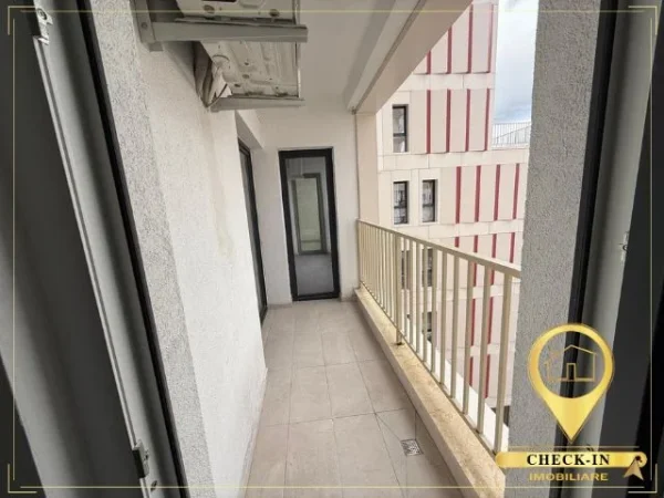 Tirane, jepet me qera zyre Kati 5, 120 m² 880 € (Zogu i Zi)