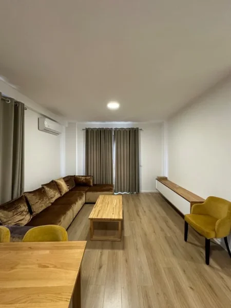 Tirane, shitet apartament 3+1+Ballkon Kati 5, 134 m² 278.000 € (Rezidenca Erli)