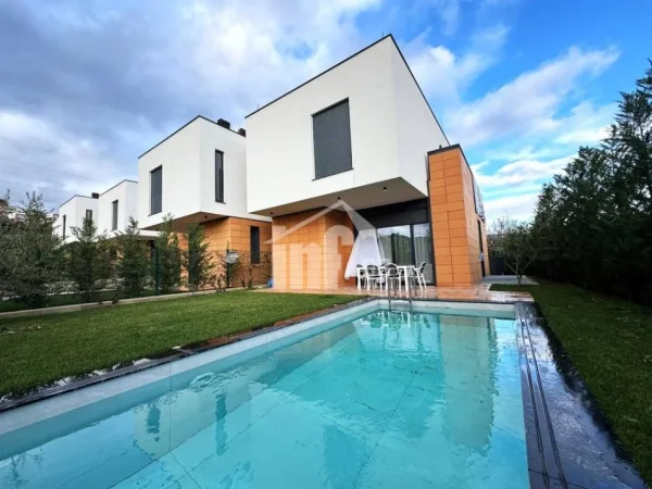 Tirane, jepet me qera Vile 2 Katshe , 205 m² 3.200 € (REZIDENCA “OLIVE GROVE”, MULLET)