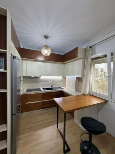 Tirane, jepet me qera apartament 2+1+Aneks+Ballkon Kati 2, 90 m² 700 € (Komuna e Parisit)