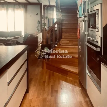 Tirane, jepet me qera Vile 4+1 Kati 1, 180 m² 1.200 € (Pallati Brigadave)