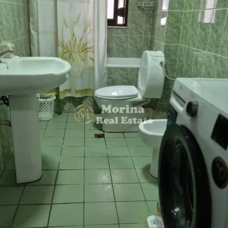 Tirane, jepet me qera apartament 2+1 Kati 4, 93 m² 600 € (Sheshi Willson)