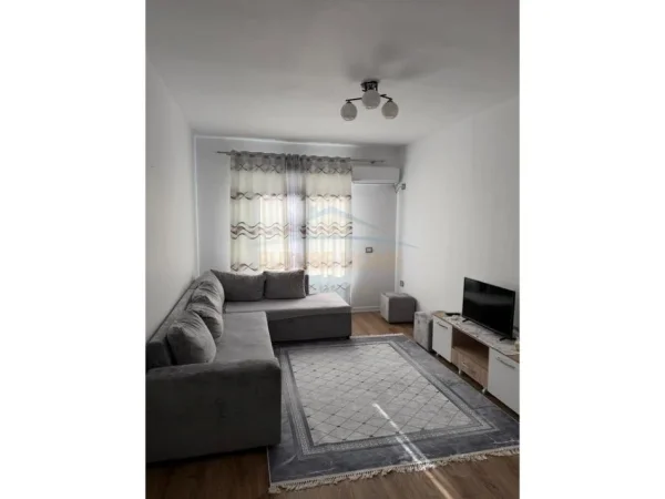 Tirane, jepet me qera apartament 1+1+Ballkon Kati 6, 74 m² 460 € (Astir)
