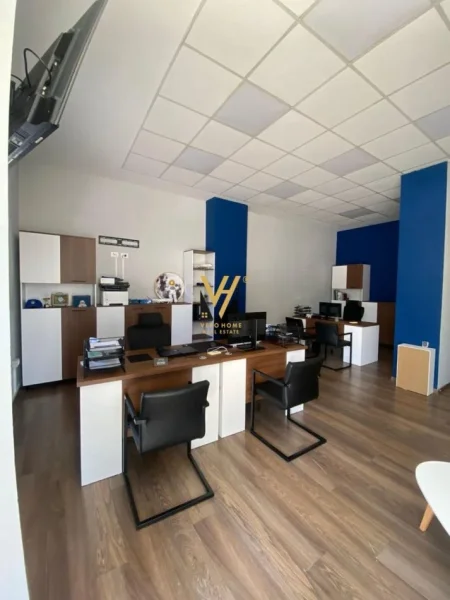 Tirane, jepet me qera dyqan Kati 0, 50 m² 770 € (RRUGA NDRE MJEDA)