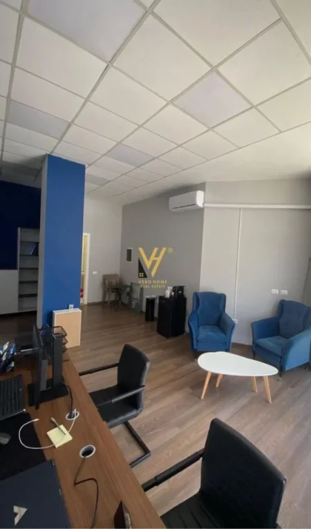 Tirane, jepet me qera dyqan Kati 0, 50 m² 770 € (RRUGA NDRE MJEDA)