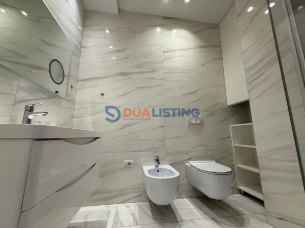 Tirane, jepet me qera apartament duplex Dublex , 171 m² 1.500 € (Rruga Barrikadave)