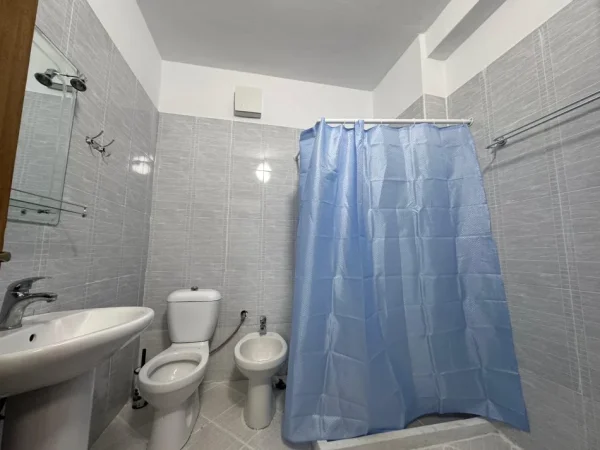 Tirane, jepet me qera apartament 1+1 Kati 1, 70 m² 450 € (TEODOR KEKO)