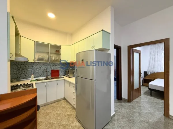 Tirane, jepet me qera apartament 3+1 , 100 m² 500 € (Kodra e Diellit)