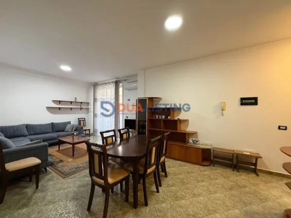 Tirane, jepet me qera apartament 3+1 , 100 m² 500 € (Kodra e Diellit)