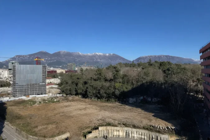 Tirane, shitet apartament 3+1+Ballkon Kati 9, 263 m²  (RRUGA “SAMI FRASHËRI”, PRANË LIQENIT ARTIFICIAL)