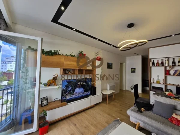 Tirane, shitet apartament 2+1+Ballkon Kati 3, 108 m² 285.000 € (ali demi)