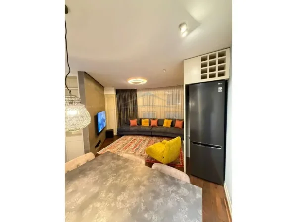 Tirane, shitet apartament 2+1 , 101 m² 285.000 € (rruga e dibres)