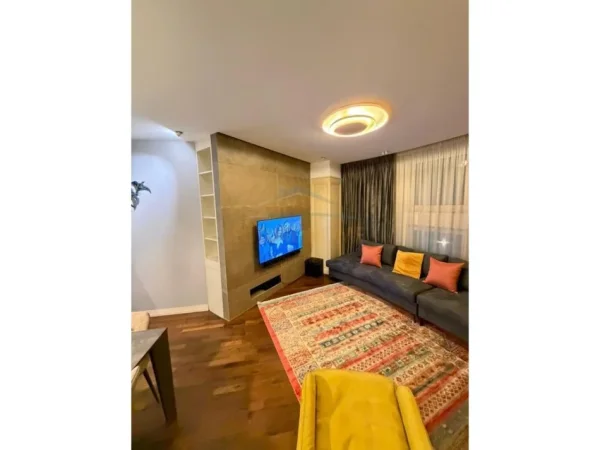 Tirane, shitet apartament 2+1 , 101 m² 285.000 € (rruga e dibres)