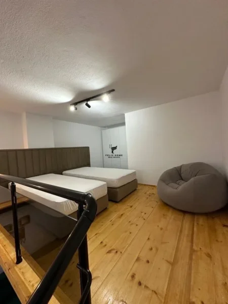 2 GARSIONERE ME QERA RRUGA DURRESIT 100.000 LEKE