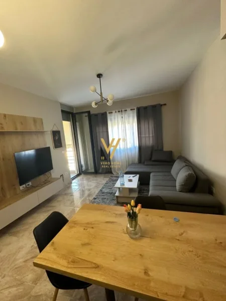Tirane, shitet apartament 1+1+Ballkon Kati 4, 86 m² 200.000 € (ALI DEMI)