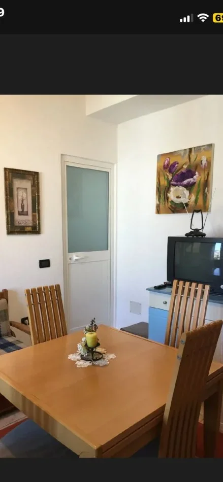 Jepet me Qira Garsoniere në Rrugën Budi (mbrapa Ambasadës Amerikane,   350 €URO