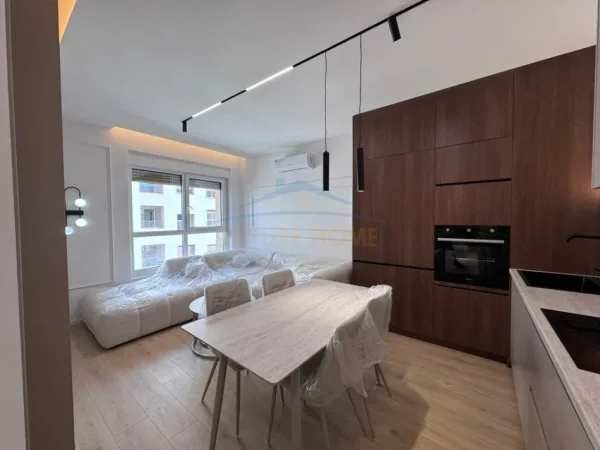 Tirane, jepet me qera apartament 1+1+Ballkon Kati 6, 623 m² 500 € 