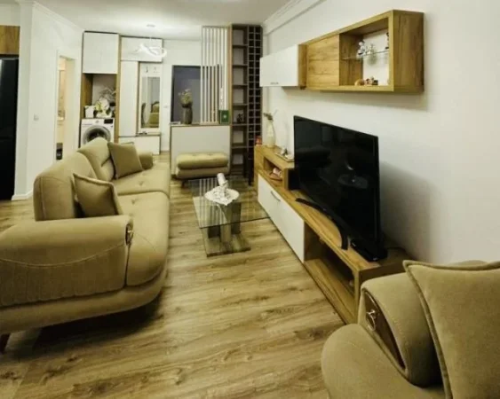 Tirane, jepet me qera apartament 1+1+Aneks+Ballkon Kati 5, 60 m² 520 € (kashar)