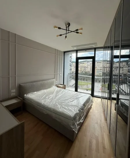 Tirane, jepet me qera apartament 2+1 Kati 4, 110 m² 1.800 € (LAKE VIEW REZIDENCE)