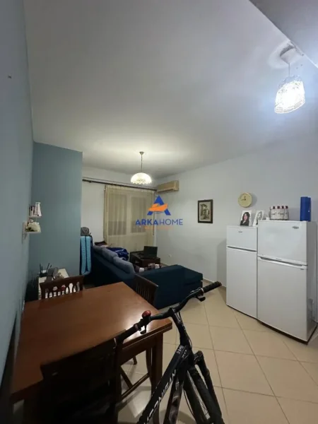 Tirane, shitet apartament 1+1+Ballkon Kati 4, 60 m² 115.000 € 