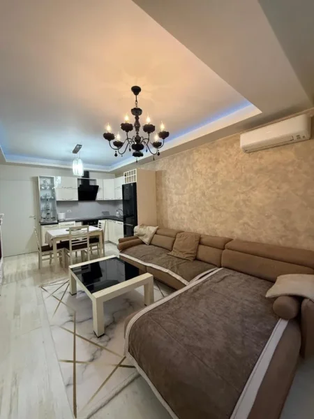 Tirane, jepet me qera apartament 2+1+Ballkon Kati 3, 80 m² 620 € (21 DHJETORI, KOMPLEKSI MAGNET)