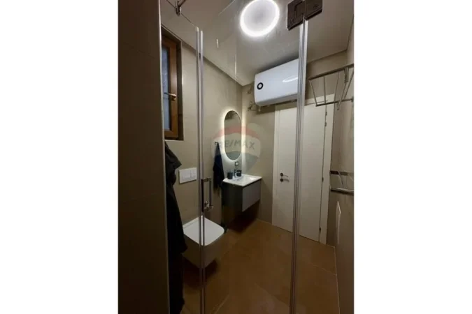 Tirane, shes garsonier 1+1 Kati 8, 61 m² 210.000 € 