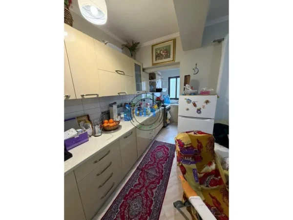 Durres, shitet apartament 2+1 Kati 3, 75 m² 115.000 € (stacioni i trenit)