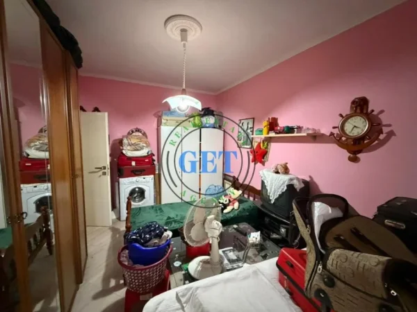 Durres, shitet apartament 2+1 Kati 3, 75 m² 115.000 € (stacioni i trenit)