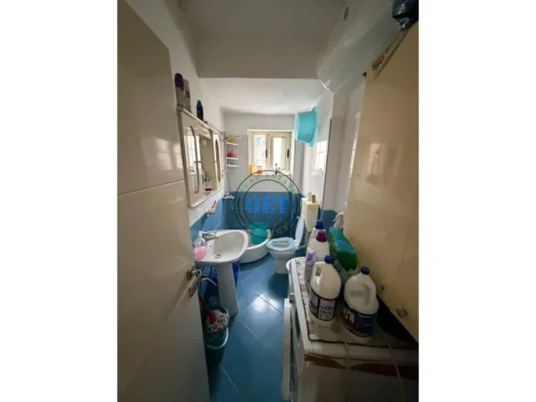 Durres, shitet apartament 2+1 Kati 3, 75 m² 115.000 € (stacioni i trenit)