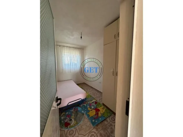 Durres, jepet me qera 2+1 Kati 1, 130 m² 250 € (Porto Romano)