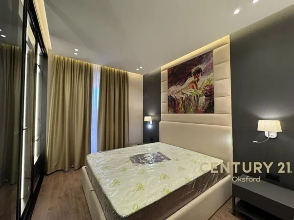 Tirane, jepet me qera apartament 1+1+Ballkon Kati 5, 78 m² 1.000 € (Kompleksi Delijorgji)