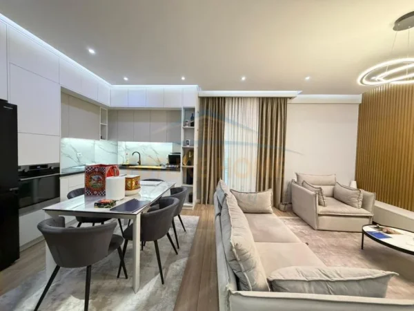 Tirane, shitet apartament 3+1+Ballkon Kati 3, 113 m² 325.000 € (Liqeni Thate Kompleksi FZ)