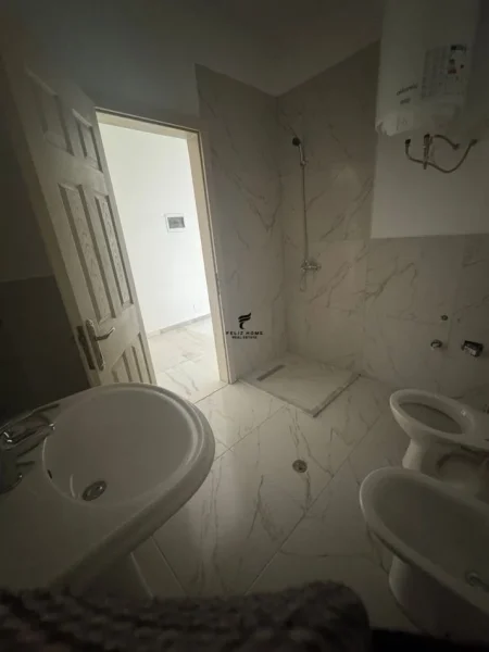 Tirane, shitet apartament 2+1 Kati 4, 115 m² 140.000 € (MEZEZ FUSHE)