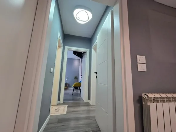 Tirane, shitet apartament 2+1 , 108 m² 