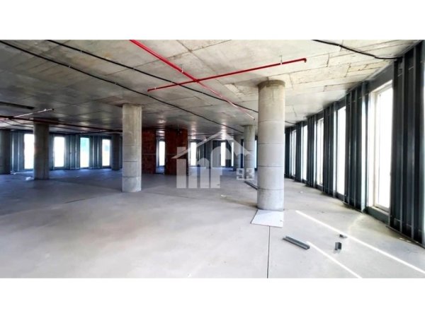 Tirane, jepet me qera zyre Kati 6, 640 m² 19.900 € (PRANË PIRAMIDËS SË TIRANËS)