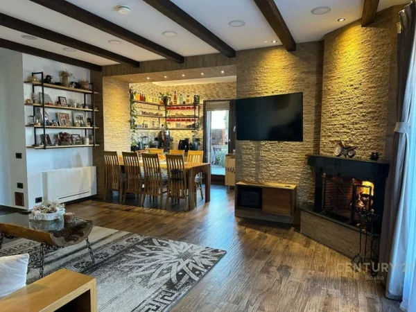 Tirane, jepet me qera apartament+verande | Penthouse Kati 9, 210 m² 1.200 € (Yzberisht)