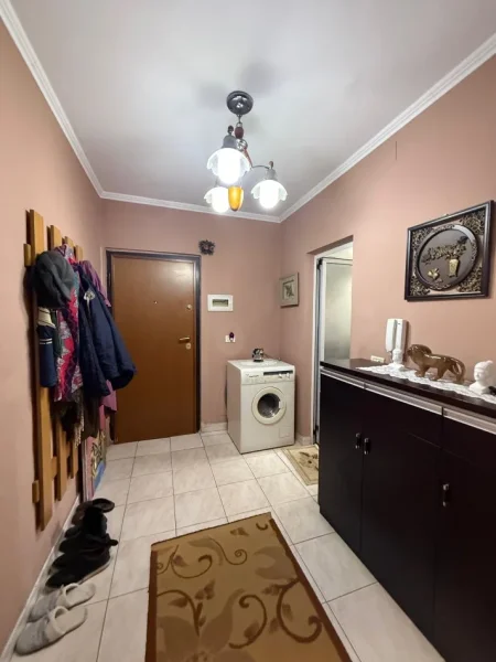 Tirane, shitet apartament 2+1 Kati 4, 73 m² 128.000 € (RRUGA IRFAN TOMINI)