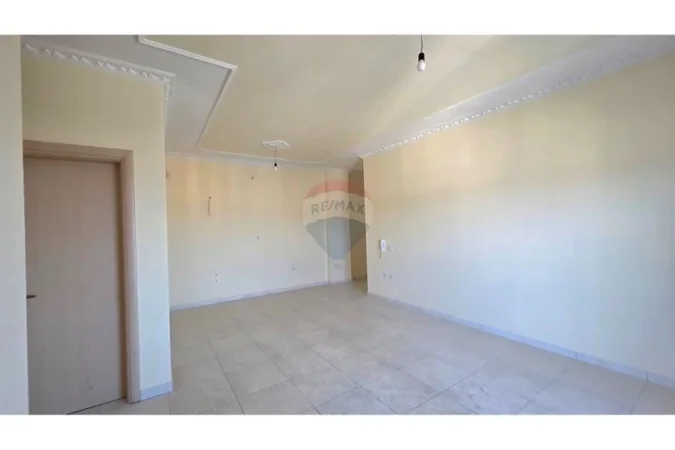 Vlore, shitet 1+1 Kati 12, 88 m² 110.000 € (Rruga Gjergj Kastrioti (Transballkanike), Vlorë)