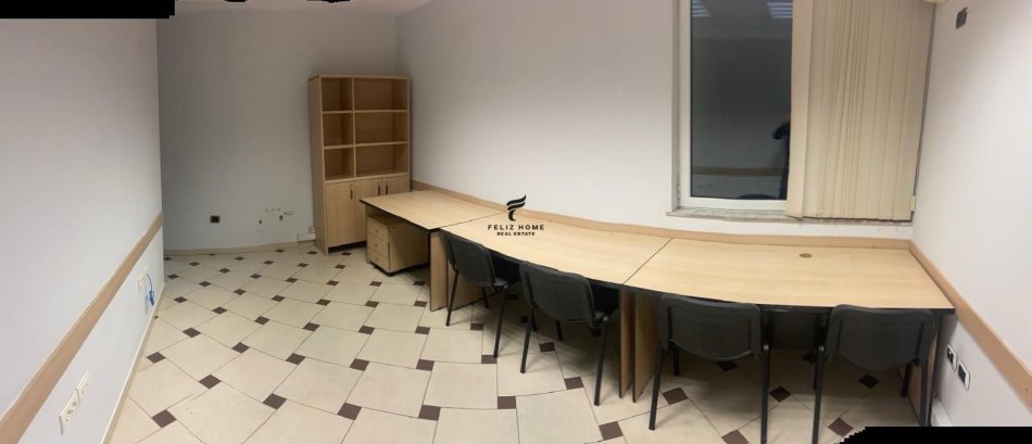Tirane, jepet me qera zyre Kati 5, 110 m² 1.300 € (BLLOKU)
