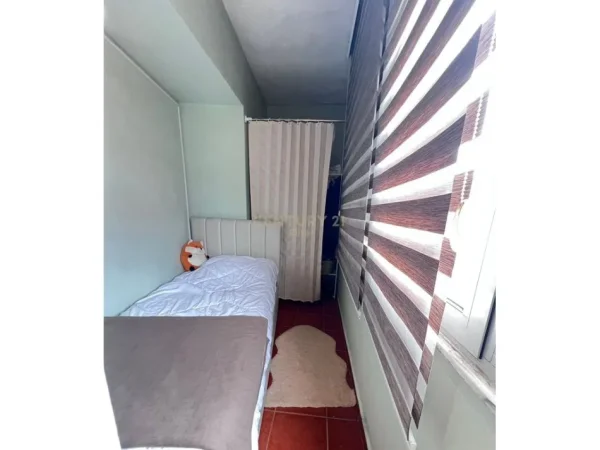 Tirane, jepet me qera apartament 1+1 Kati 8, 67 m² 450 € (rruga 5 Maji)