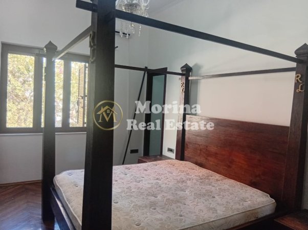 Tirane, jepet me qera apartament 2+1 Kati 3, 120 m² 1.200 € (Rruga e Barrikadave)