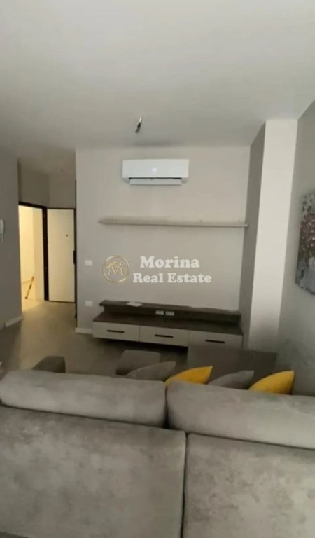 Tirane, jepet me qera apartament 1+1 Kati 3, 67 m² 600 € (Laprake,Kupola)