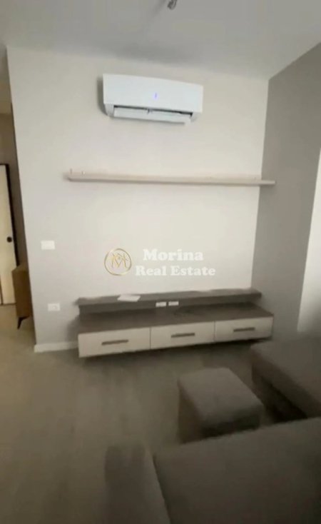 Tirane, jepet me qera apartament 1+1 Kati 3, 67 m² 600 € (Laprake,Kupola)